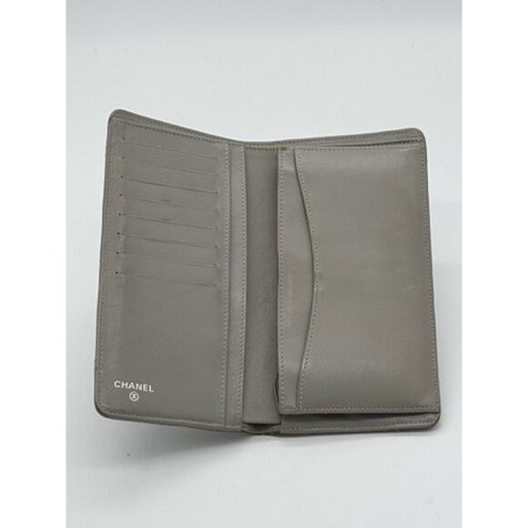Chanel Caviar Quilted CC logo Bi-Fold Wallet Gray*EUC*Care Cards*Exterior Pocket - Picture 7 of 16